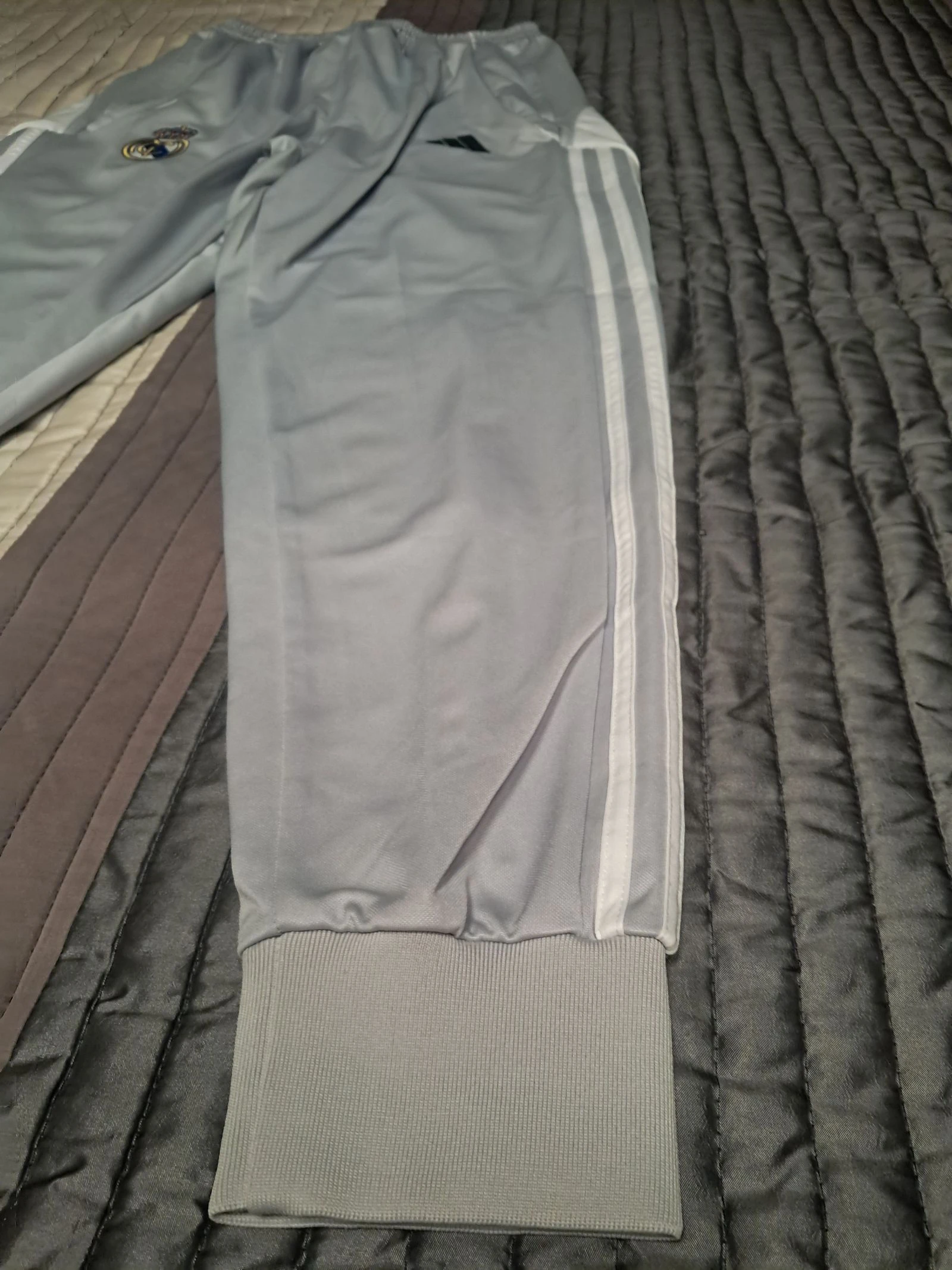 Real Madrid Tracksuit 25/26 - Full Set - Size M – photo 13